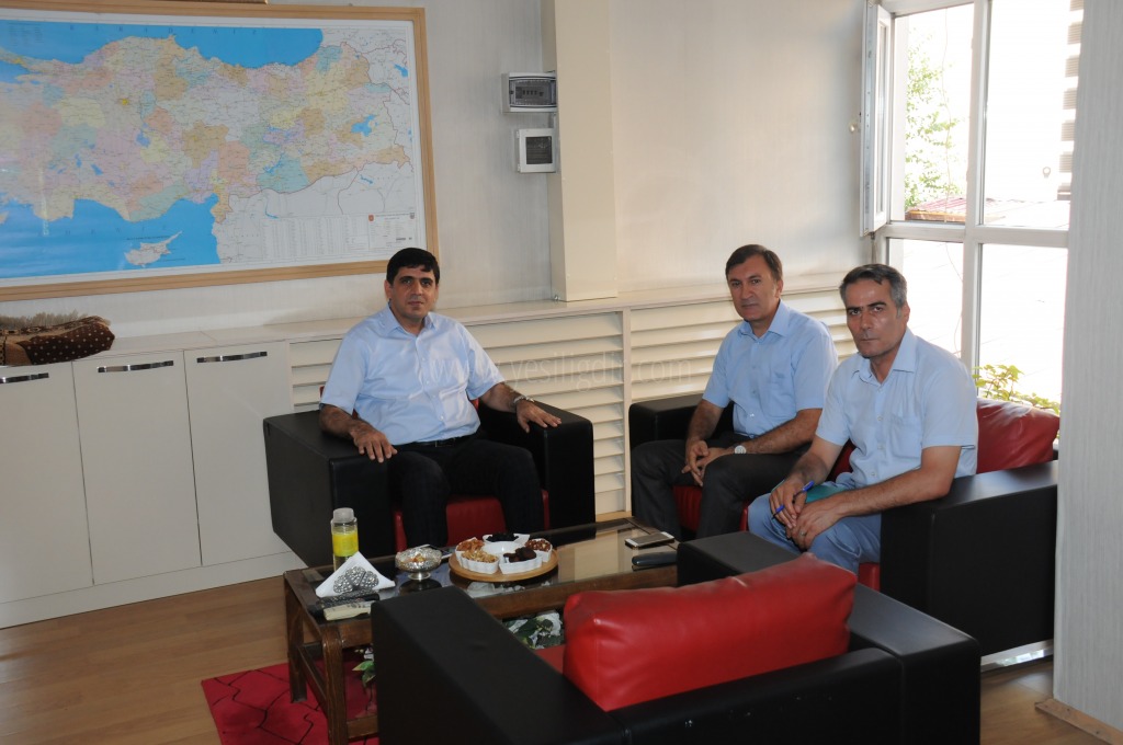 Rektör Prof Dr Alma Iğdır İl Özel İdaresi Genel Sekreteri Ferhat Akkuşu Ziyaret Etti
