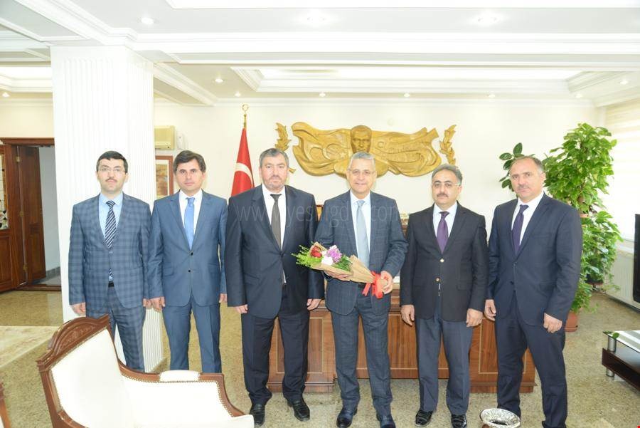 KUTLU DOĞUM KOMİSYONU VALİ AHMET TURGAY ALPMANI ZİYARET ETTİ