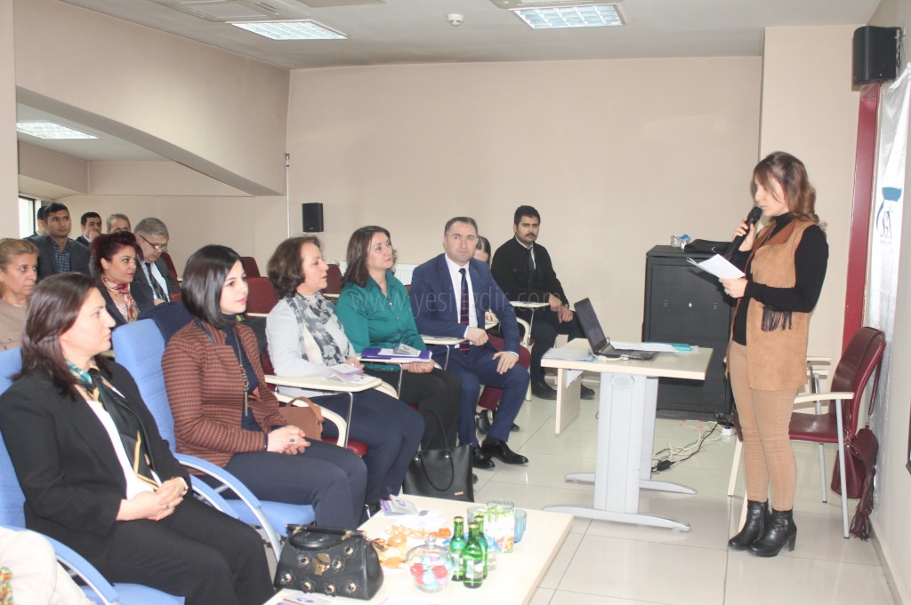 Kadına yönelik şiddet konulu seminer düzenledi