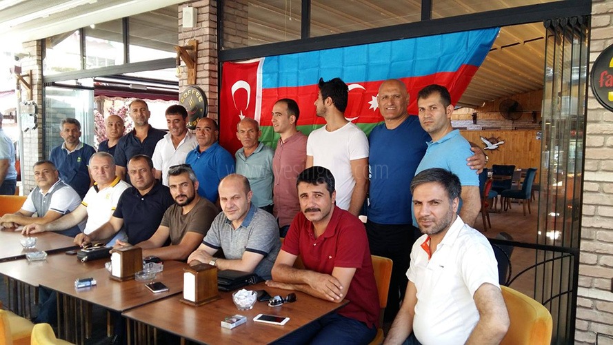 Milletvekili Adil Aliyev Iğdırlı Sporcularla Bir Araya Geldi