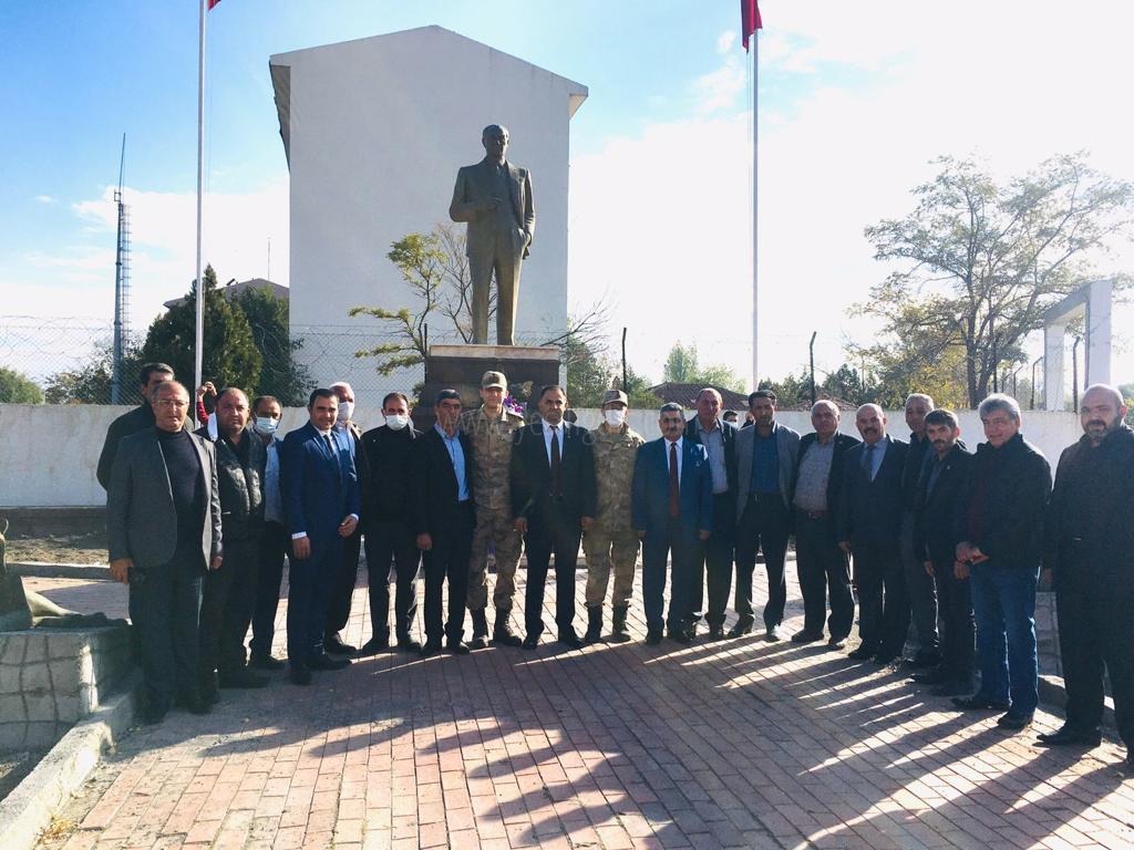 Karakoyunlu İlçesinde 19 Ekim Muhtarlar Günü çeşitli etkinliklerle kutlandı