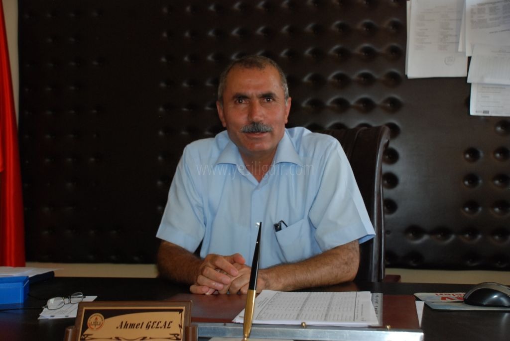 Eğitimci Ahmet Gelal Hakkın Rahmetine Kavuştu