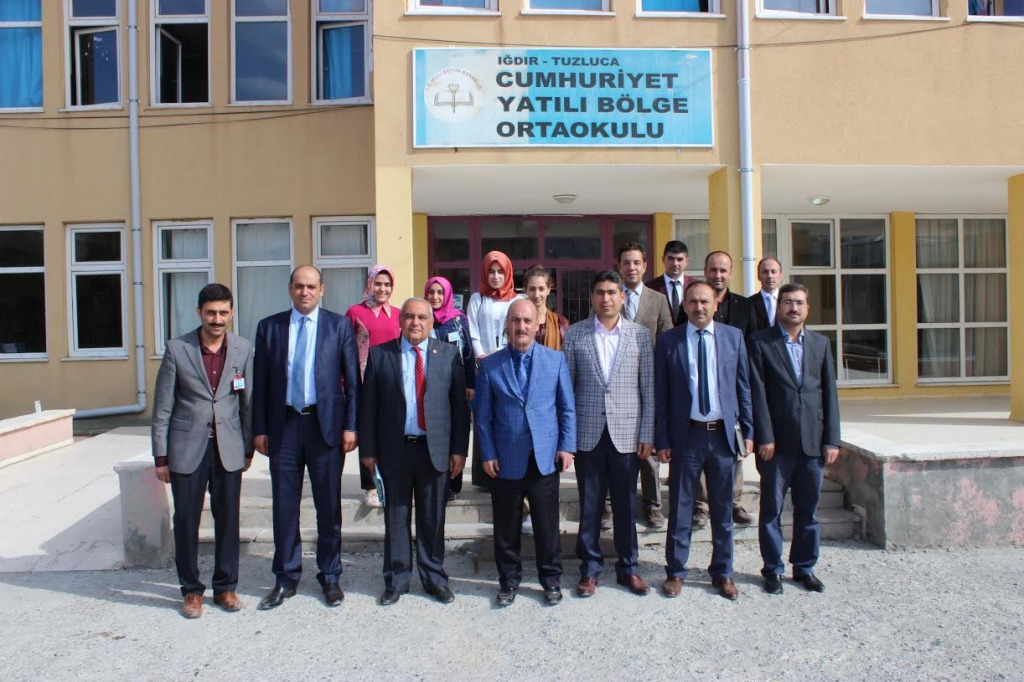 MİLLİ EĞİTİM MÜDÜRÜ HAKAN CIRITÖĞRENCİLERLE YEMEK YEDİ