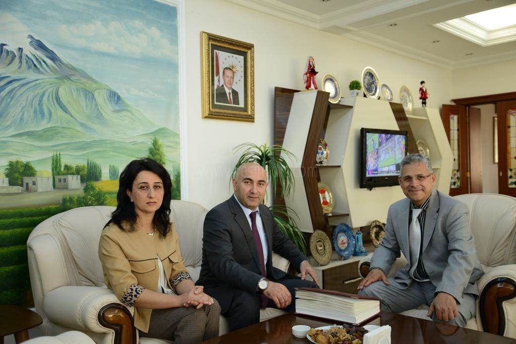 AZERBAYCAN KARS BAŞKONSOLOSU NURİ GULİYEV VALİ ALPMANI ZİYARET ETTİ