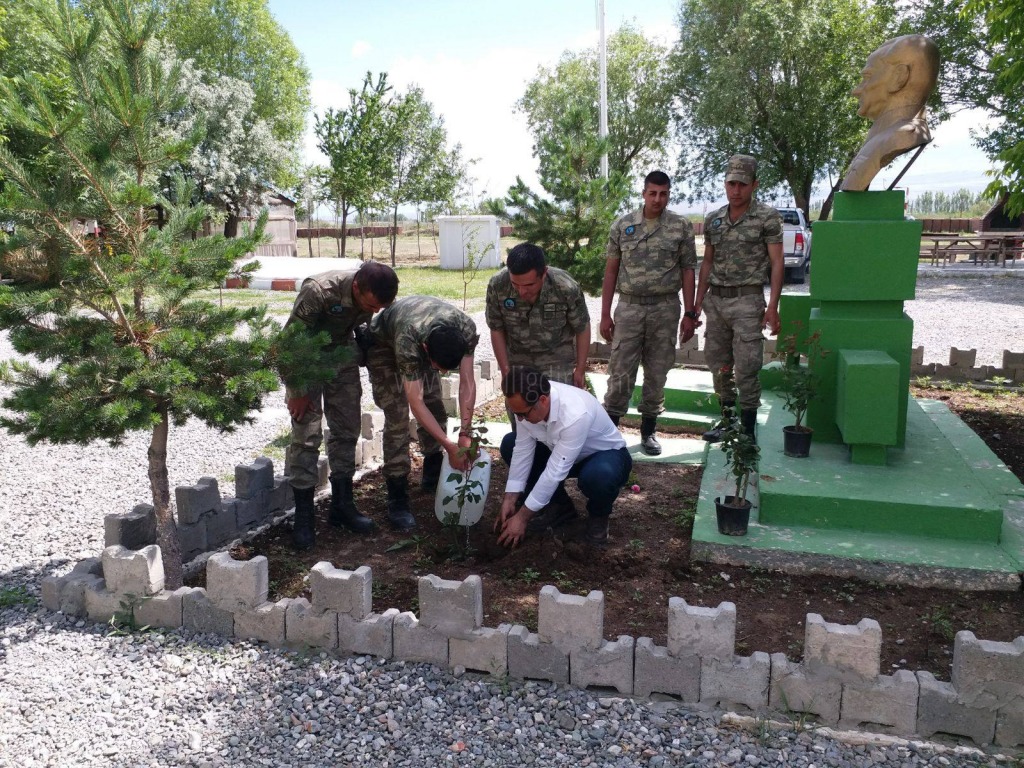 HUDUT KARTALLARI  FİDAN VE GÜL DİKTİ