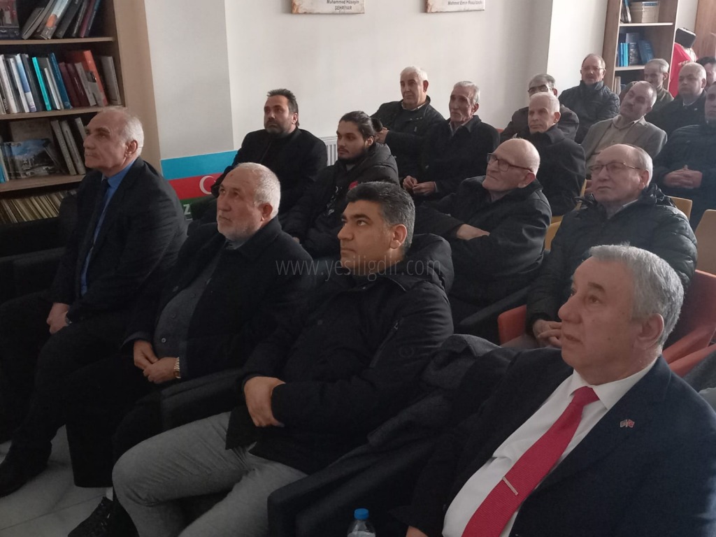 IĞDIRDA DEPREMDE HAYATINI KAYBEDENLER İLE HOCALI SOYKIRIMI ŞEHİTLERİ ANILDI