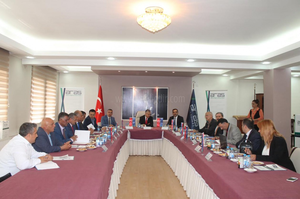 Iğdırda Aras Edaş'tan Değerlendirme Toplantısı