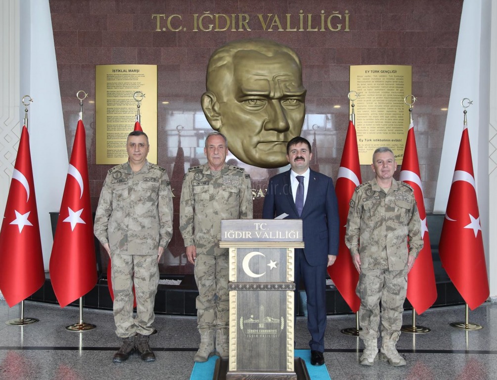 Tümgeneral Semih Okyardan Vali Sarıibrahim'e Ziyaret