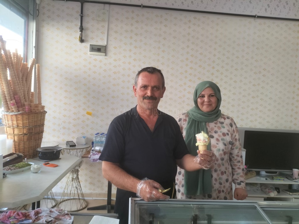 IĞDIRDA MANDA SÜTÜNDEN YAPILAN DONDURMAYA BÜYÜK İLGİ