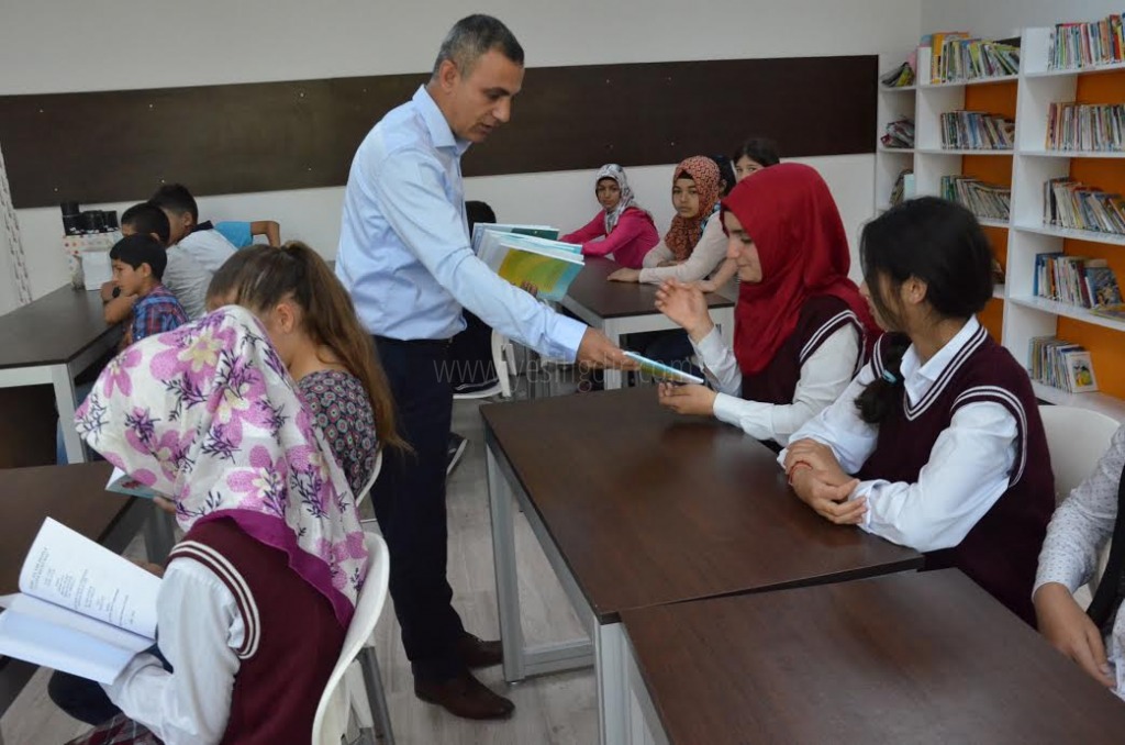 Iğdır Belediyesinden Öğrencilere Yaz Tatili Değerlendirme Kitapları