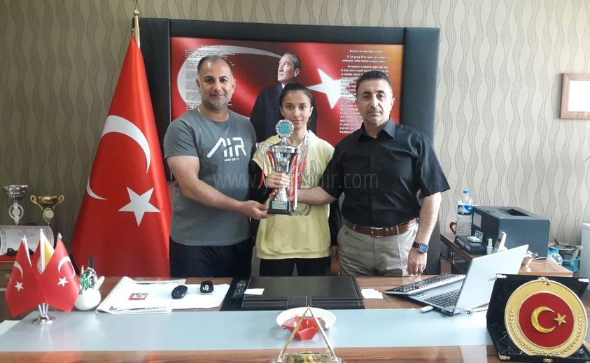 Okul Müdürü Suat Vurala Anlamlı Ziyaret