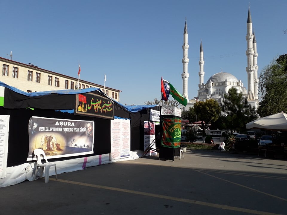 AŞURA ÇADIRI KURULDU