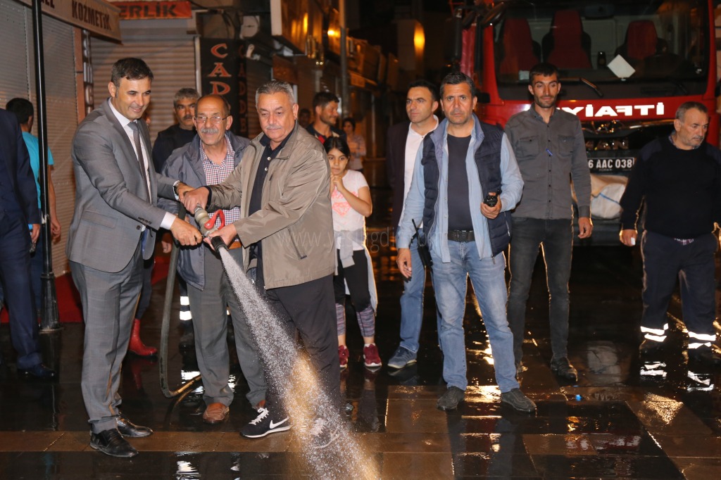 Iğdır Belediyesi Peyzaj Ve Temizlik Çalışmalarına Devam Ediyor