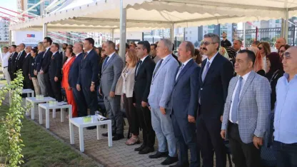 Türkiye geneli yapımı tamamlanan 97 okulun açılış töreni Diyarbakır’da gerçekleştirildi