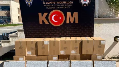 Polis 210 bin adet sahte bandrollü boş makaron ele geçirdi