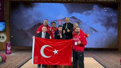 Yusuf Fehmi Genç,  dünya üçüncüsü