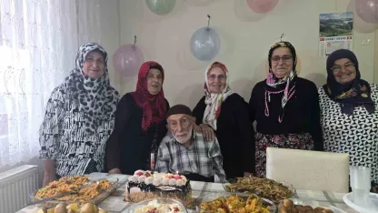 Hacı Hasan Dede’nin 95. yaş gününü böyle kutladılar