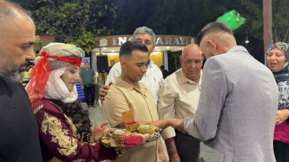 Şanlıurfa’da aşk mesafe tanımadı, ayrı ülkelerde aynı anda nişan yapıldı, aşkın gücünü gösterdiler