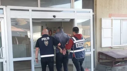 Hakkari’de 50 yıl hapis cezası bulunan şahıs polis ekiplerince yakalandı