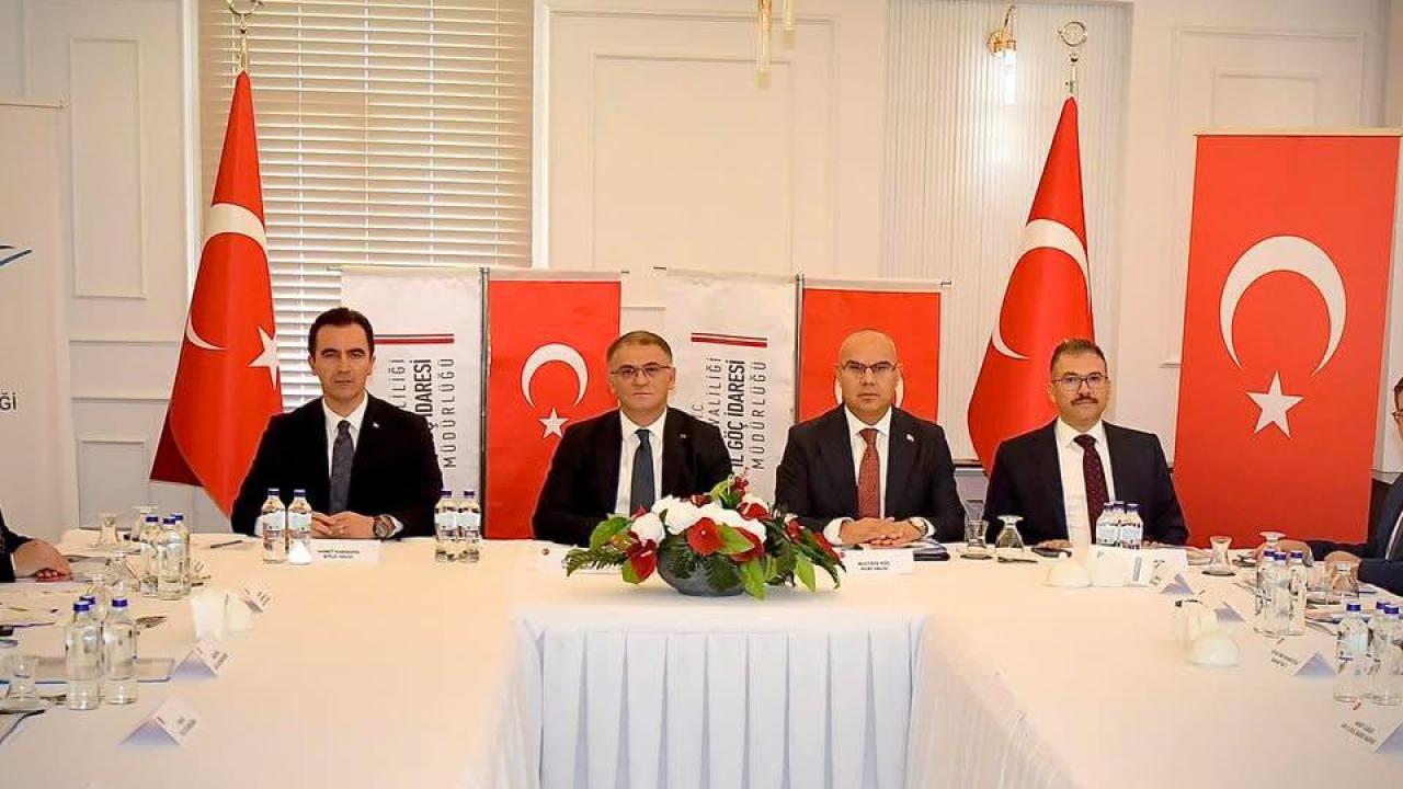 Iğdır Valisi Düzensiz Göç Toplantısına Katıldı