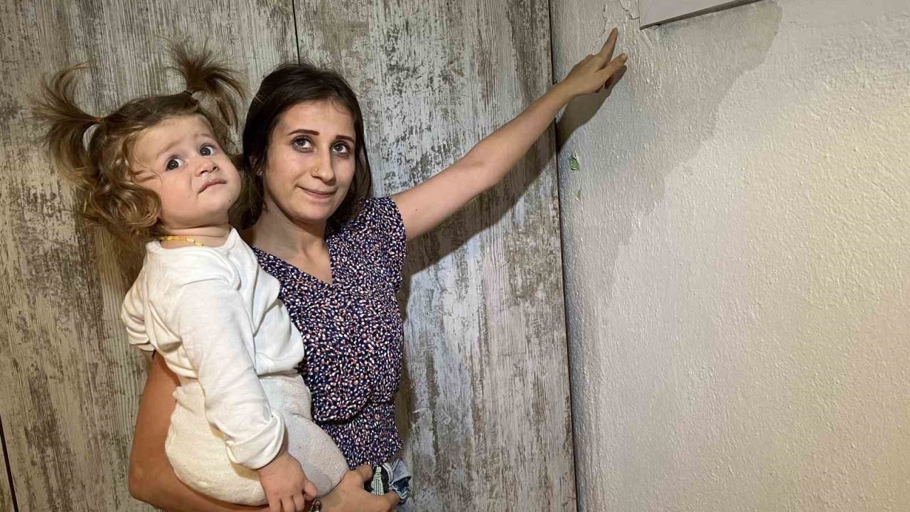 Kuraklık yaşayan İzmir’de, boşa akan sular evlere hasar verdi
