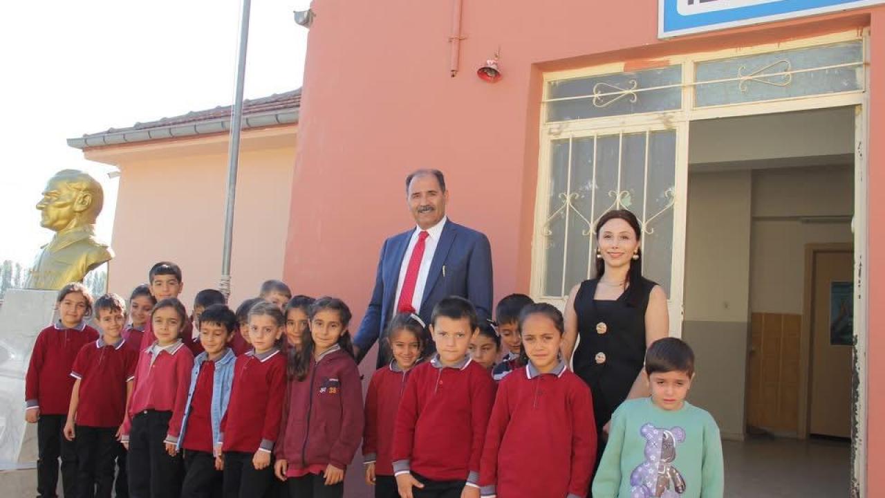 Öğrencilere Müdür Baba Şefkati