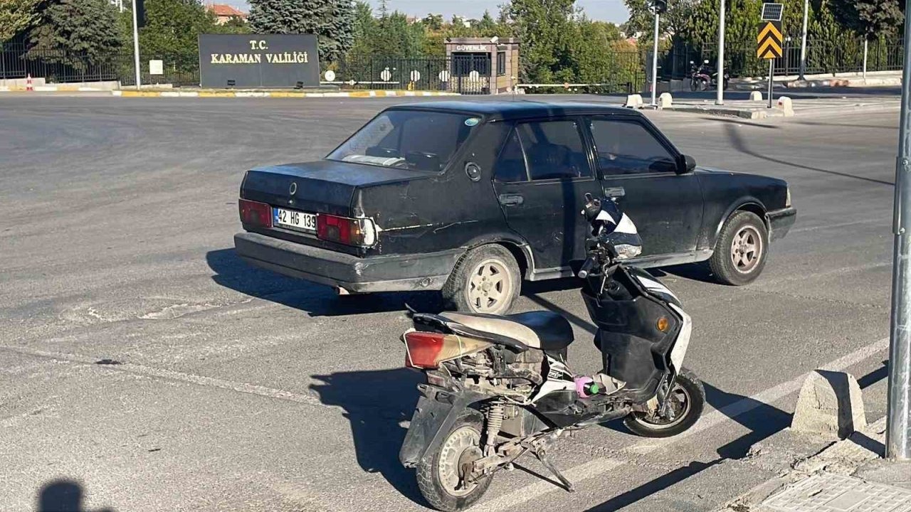 Otomobille elektrikli bisiklet çarpıştı: 1 yaralı
