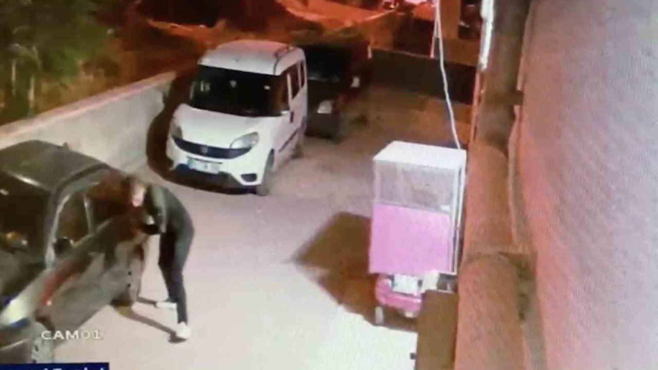 Park halindeki araçların lastiklerini patlattı