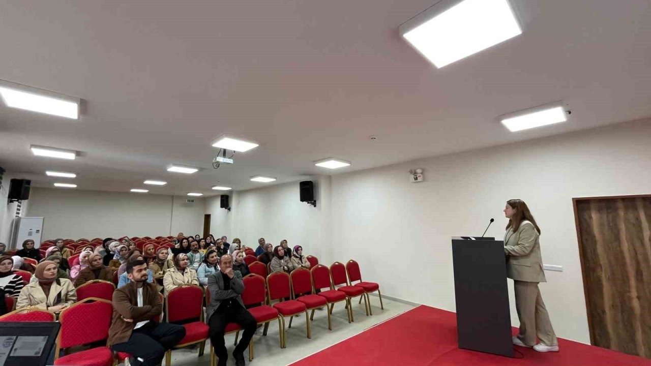 Vezirköprü’de öğretmenlere özel eğitim semineri